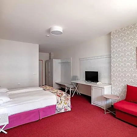 Glamping Alliance 4* Plovdiv